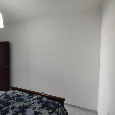 Casa Flor - T2 No Centro Da - * Αλμπουφέιρα