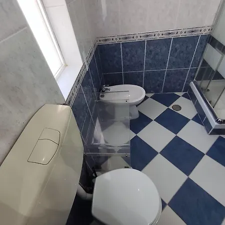 Casa Flor - T2 No Centro Da - * Αλμπουφέιρα